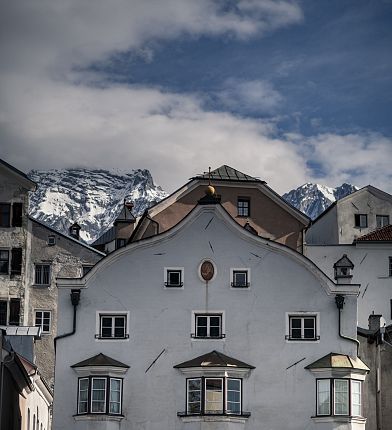 haeuseransicht-hall-in-tirol-fruehling-3