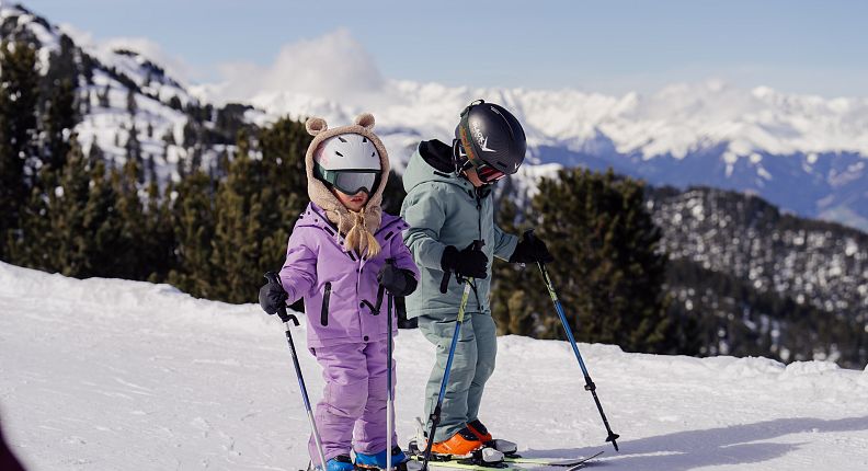 Skifahren Familie am Glungezer in Tirol